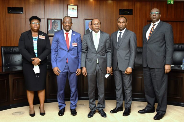 Nigeria, Liberia Central Bank Chiefs Talk Trade & Currency Reform