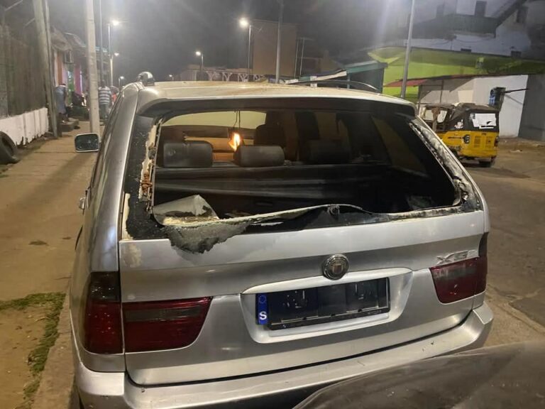 Liberia Journalist Union Calls Out Authorities As Unknown Assailants Firebomb journalist’s vehicle While EPS Agent Strangles Neck