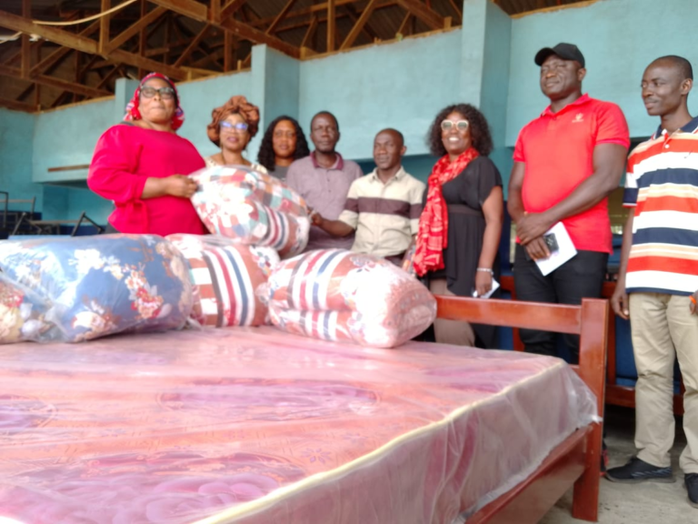 Liberia: SOS Children’s Village Donates  Furniture and Cash to Support  Fire Victims and Street Children