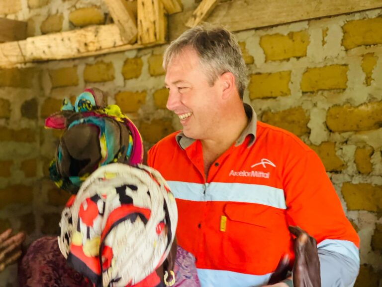 Liberia: “Let’s Build Our Future with Our Own Hands, in Our Own Soil” – ArcelorMittal CEO Rallies Liagbala Farmers with Agriculture Donation